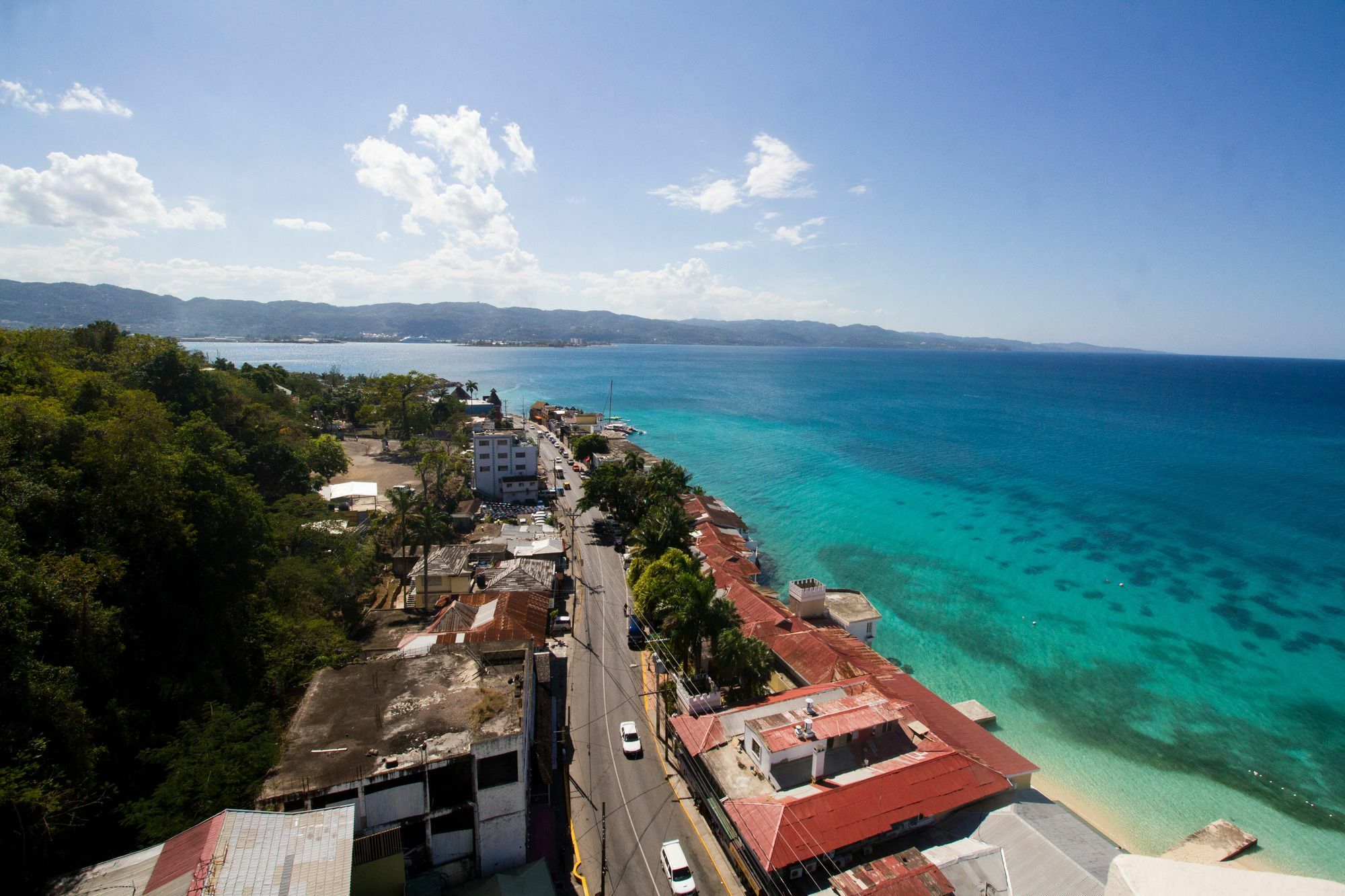 Montego Bay Club Apartments Bagian luar foto